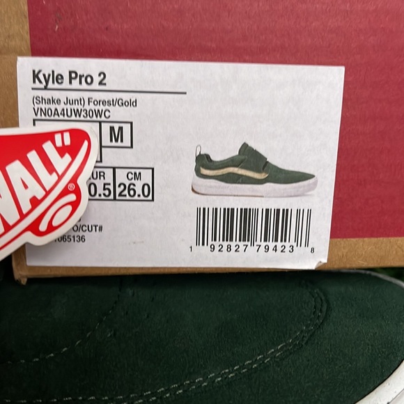 Vans Kyle Pro 2
(Shake Junt) Forest/Gold
VNOA4UW30WC
Men’s sneakers - Picture 16 of 16